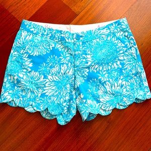 Lilly Pulitzer Buttercup Short sz 4 blue floral